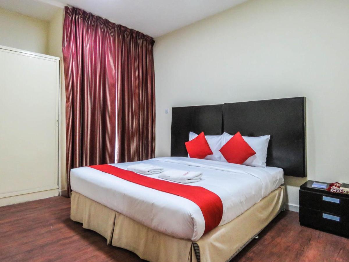 อัล เฟอร์ดัส โฮเต็ล อพาร์ตเมนต์ Hotel ชาร์จาห์ ภายนอก รูปภาพ