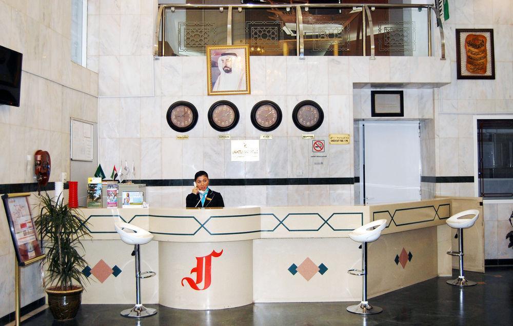 อัล เฟอร์ดัส โฮเต็ล อพาร์ตเมนต์ Hotel ชาร์จาห์ ภายนอก รูปภาพ